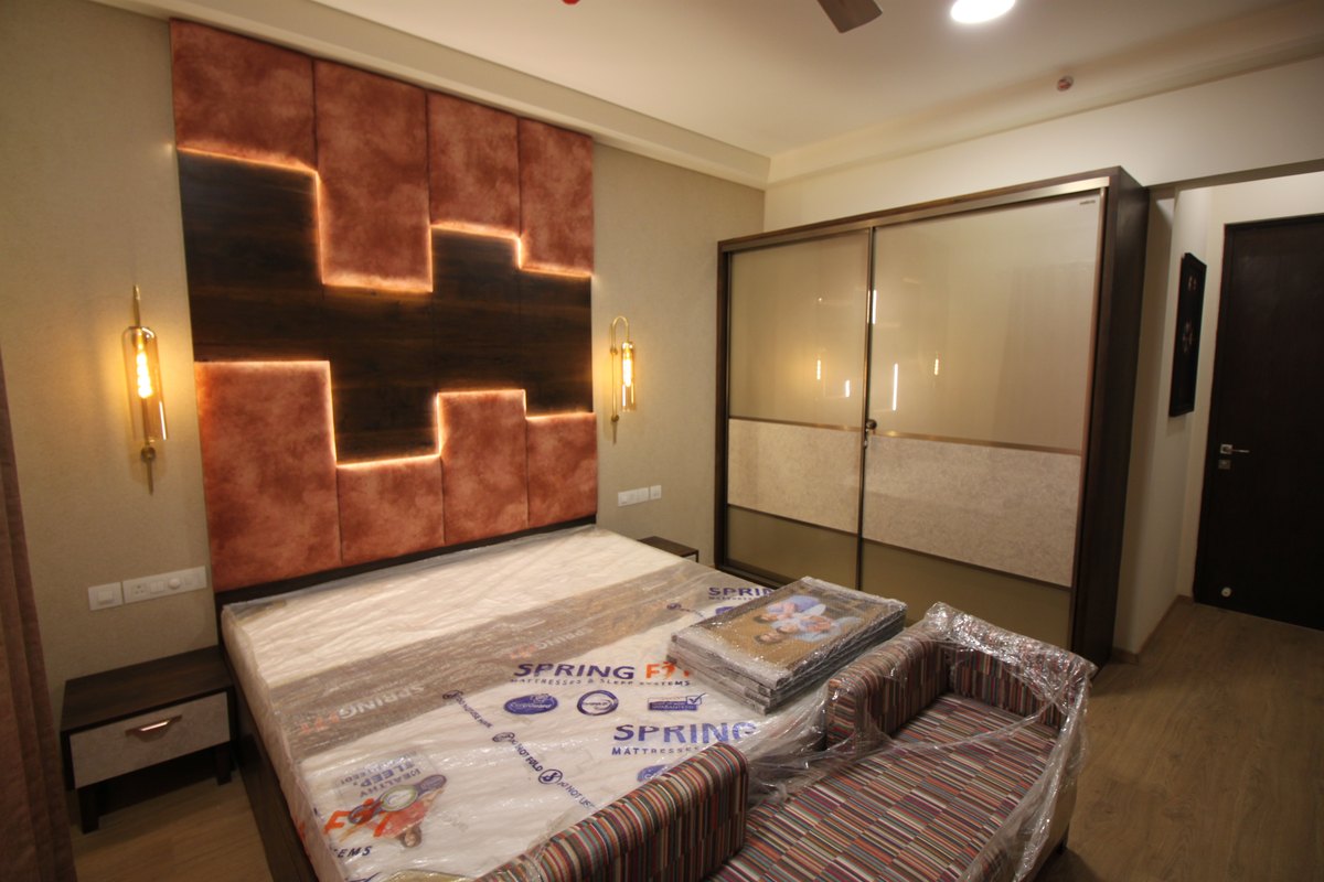 Vaswani Exquisite